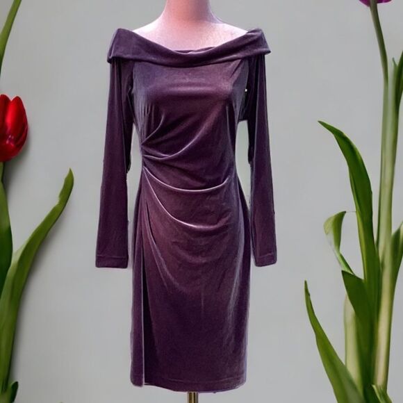 ELIZA J NWT WOMENS LIGHT PURPLE VELVET DRESS OFF THE SHOULDER SIZE 6 - Picture 3 of 8
